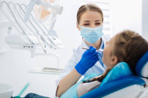 Best Root Canal Treatment  in Charlotte, TX